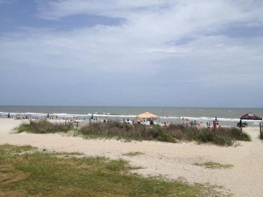 *Renovated Oceanfront Condo*Queen Beds*Pools*Hot Tubs*More*P220 Myrtle Beach Zewnętrze zdjęcie